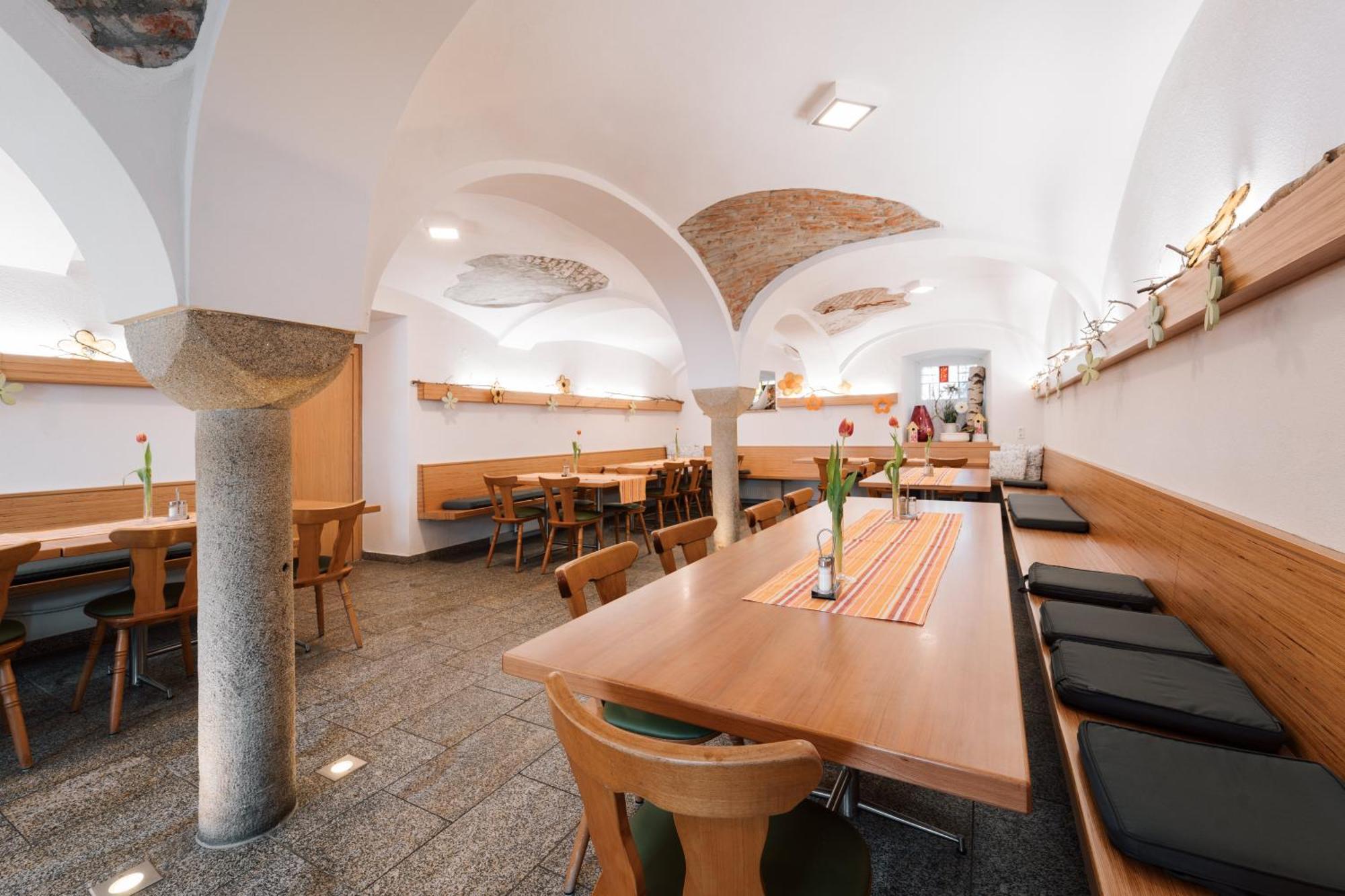 Hotel Weisses Ross Konnersreuth Esterno foto